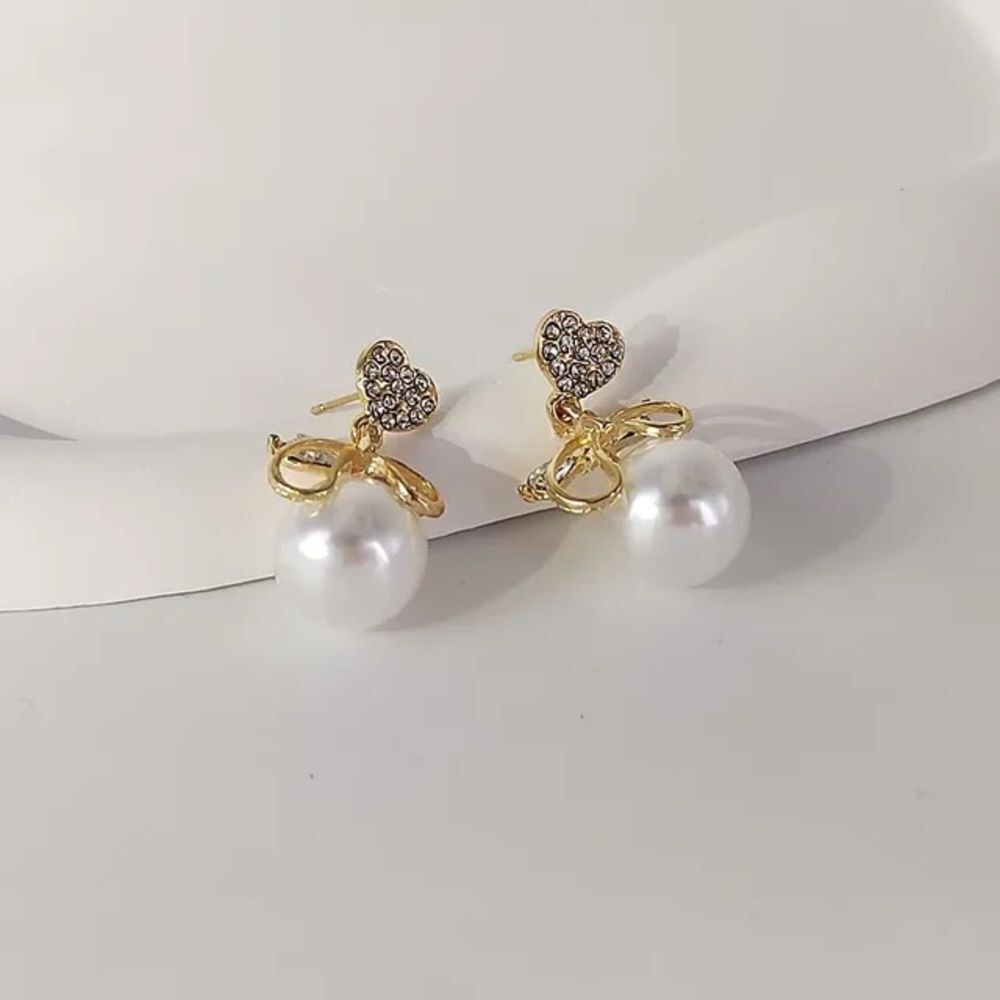 Pearl drop earrings M840